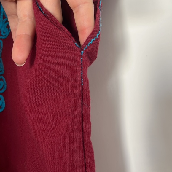 Mexican Embroidered Flower Blouse - Picture 6 of 10